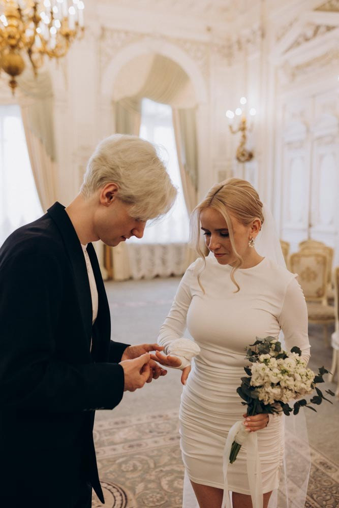 Саша и Вика | Дворец бракосочетания 1. Свадебный и love story фотограф в Санкт-Петербурге