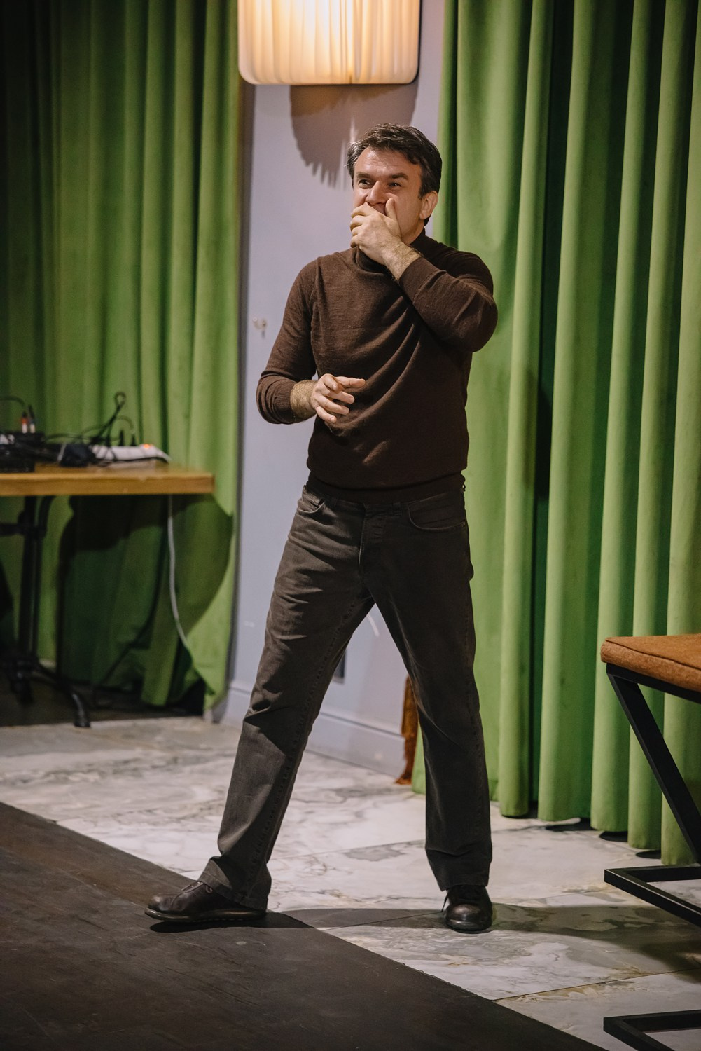 «Истории из чемодана | Довлатов», Леонид Таранов. Фотограф Михаил Ряховский