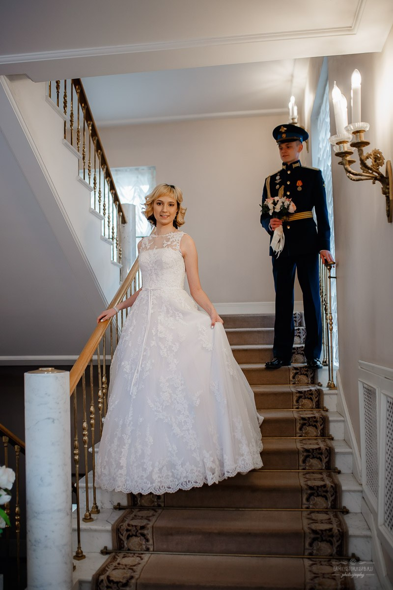 Свадебная фотосессия в ЗАГСе. Свадебный фотограф в Санкт-Петербурге Антон Владимиров