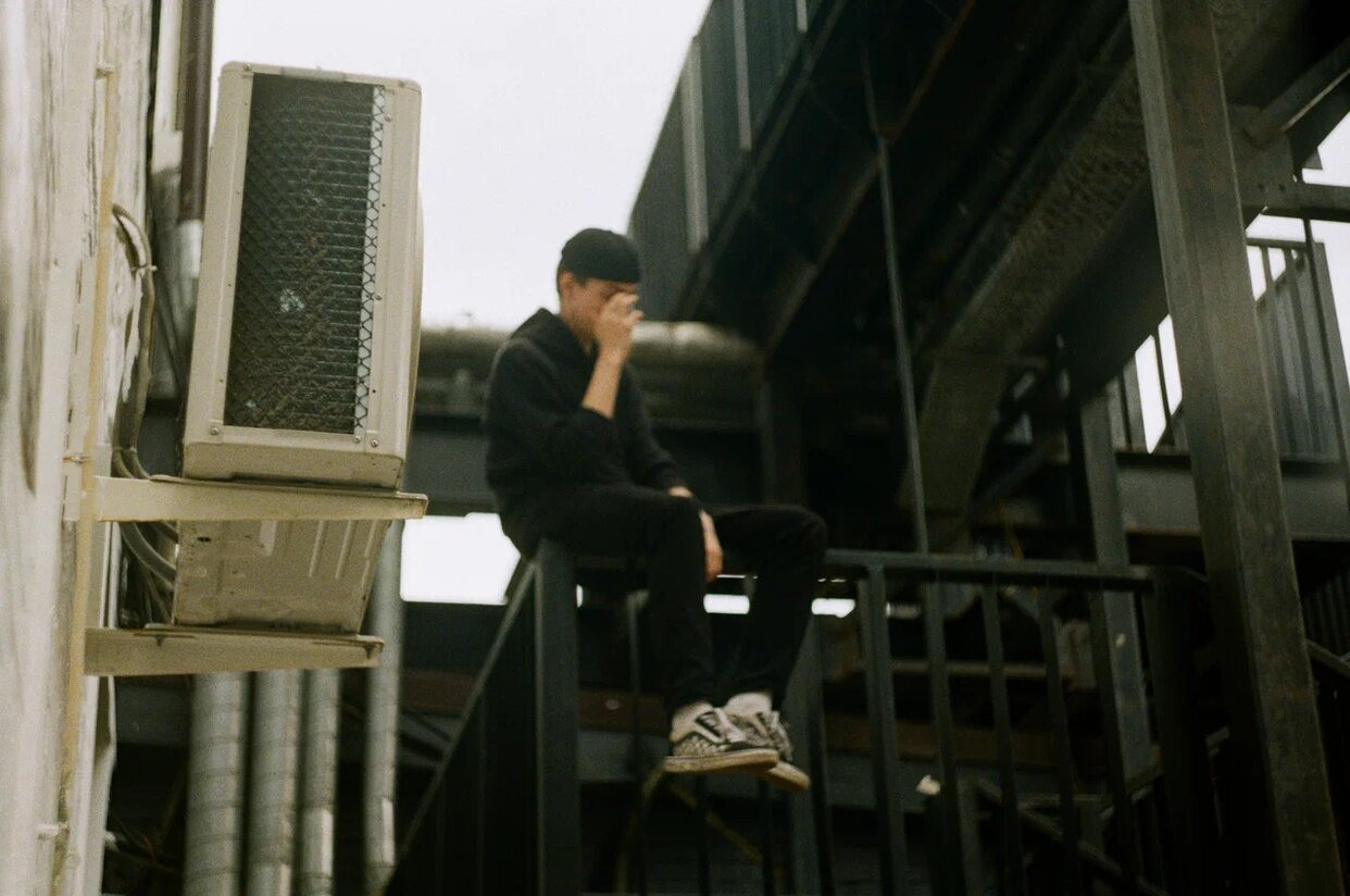 Денис (пленка). Главная