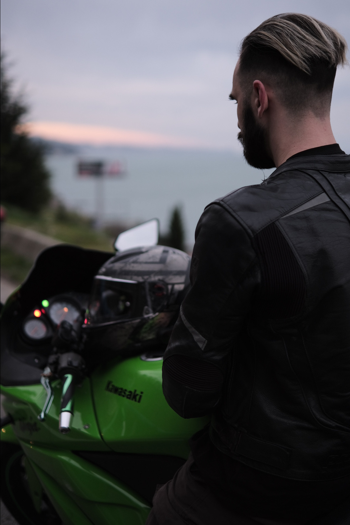 Эдуард. Главная