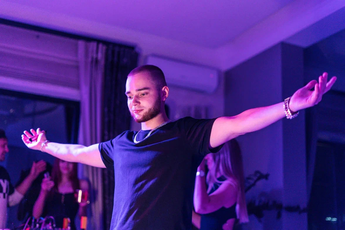 DJ вечеринка в Сочи. Семейный фотограф и видеограф Николай Ставский