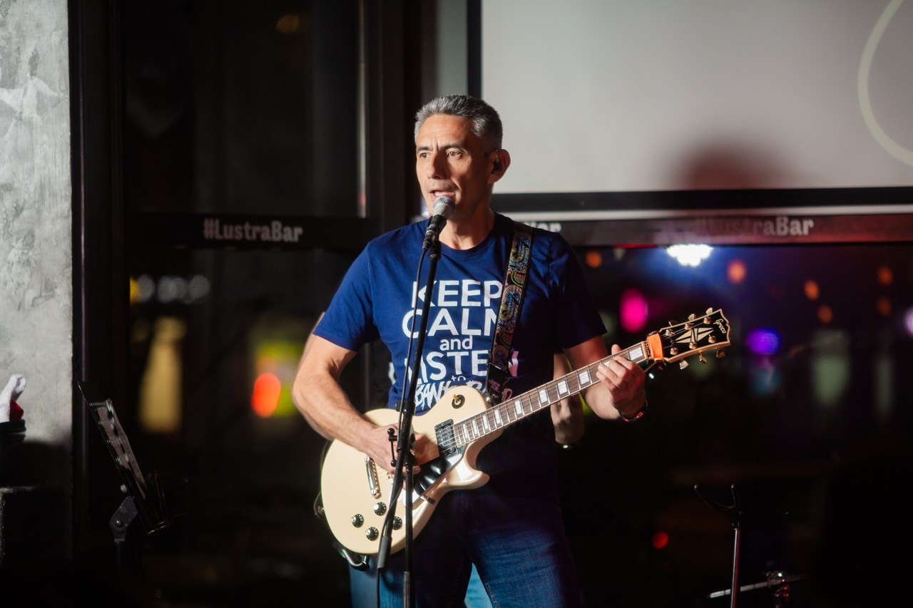 LЮSTRA bar 10.12.2025. Московская кавер-группа BankBand