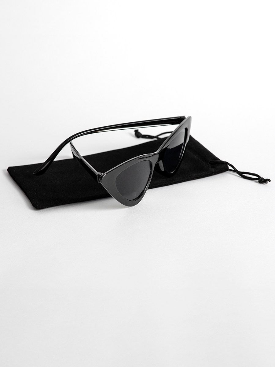 Съемка солнцезащитных очков. Фотограф в Санкт-Петербурге