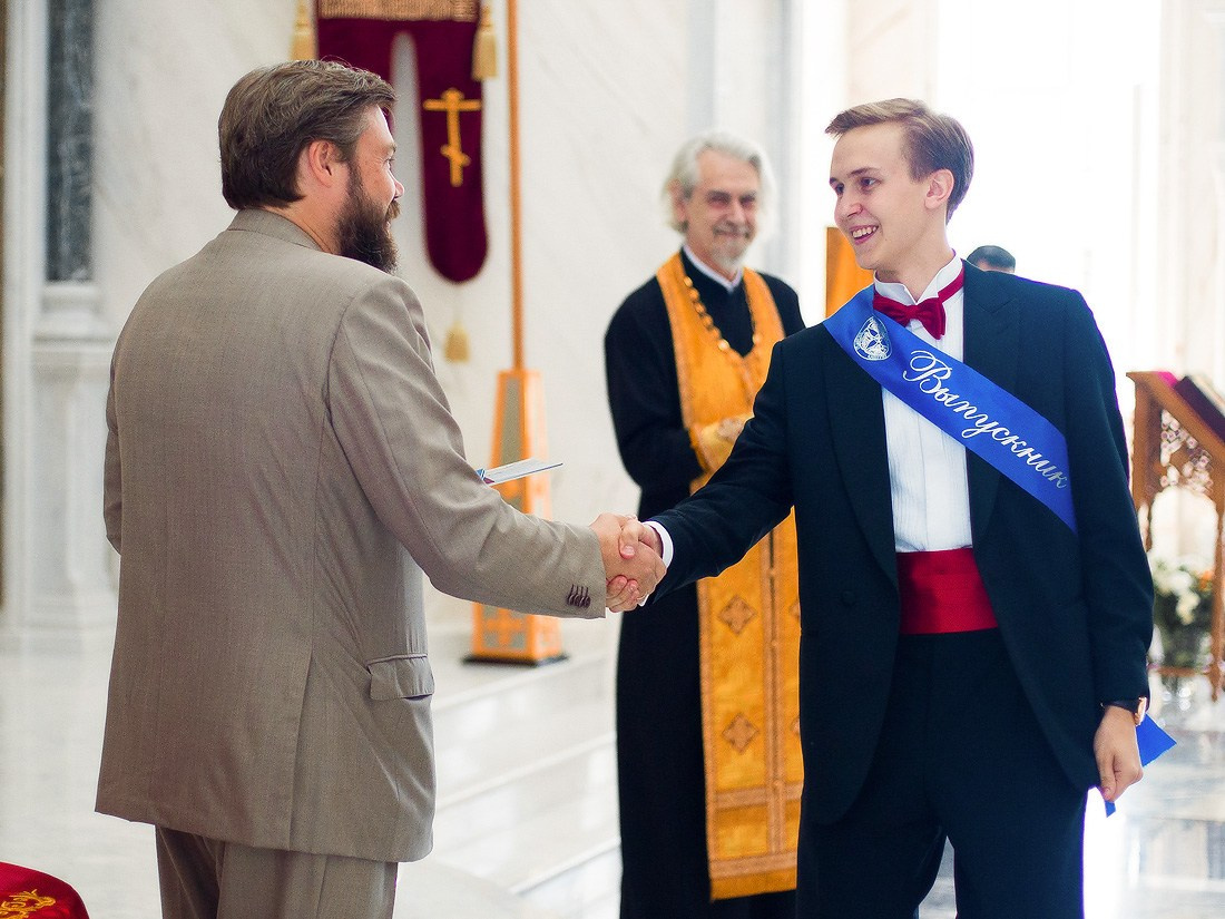 Выпускной в гимназии «Василиада». Репортажный фотограф Борис Геер