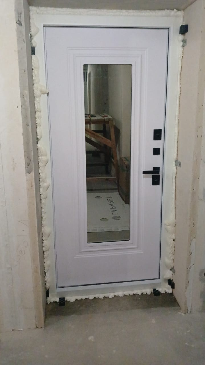 Дверь-по уровню