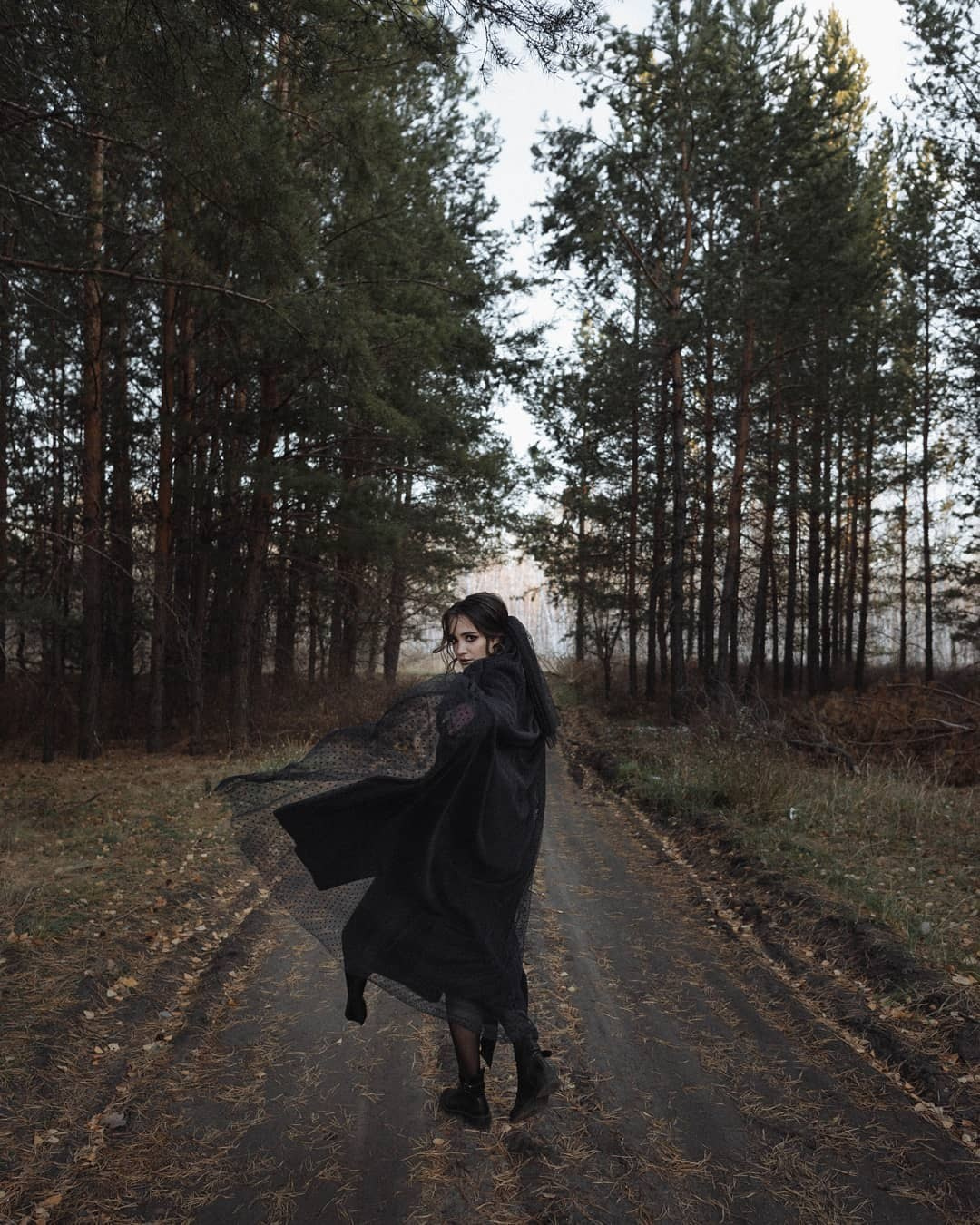 Ведьма. Анна Парсанова.ФОТОГРАФ