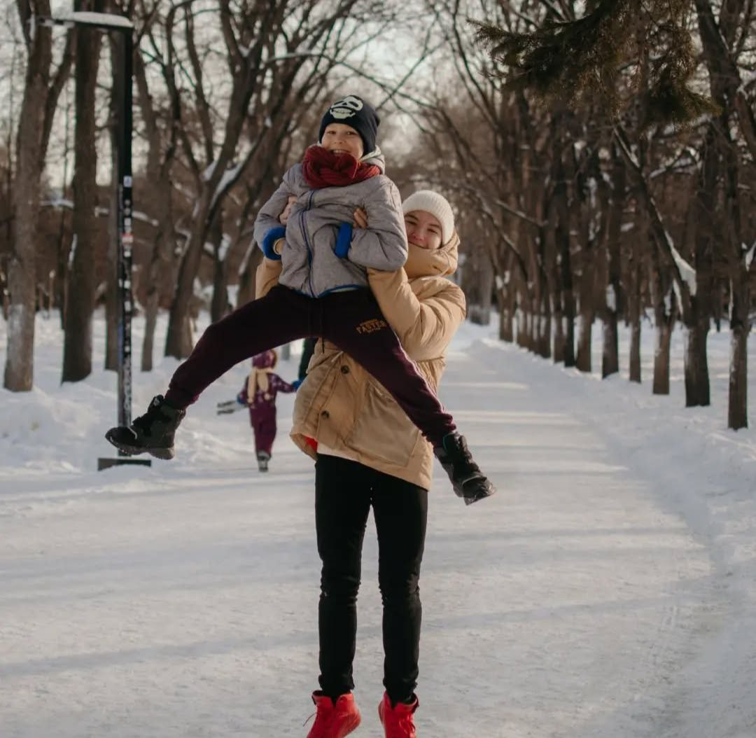 Прогулочные семейные съемки. Семейный фотограф в Новосибирске Юрк Виктория