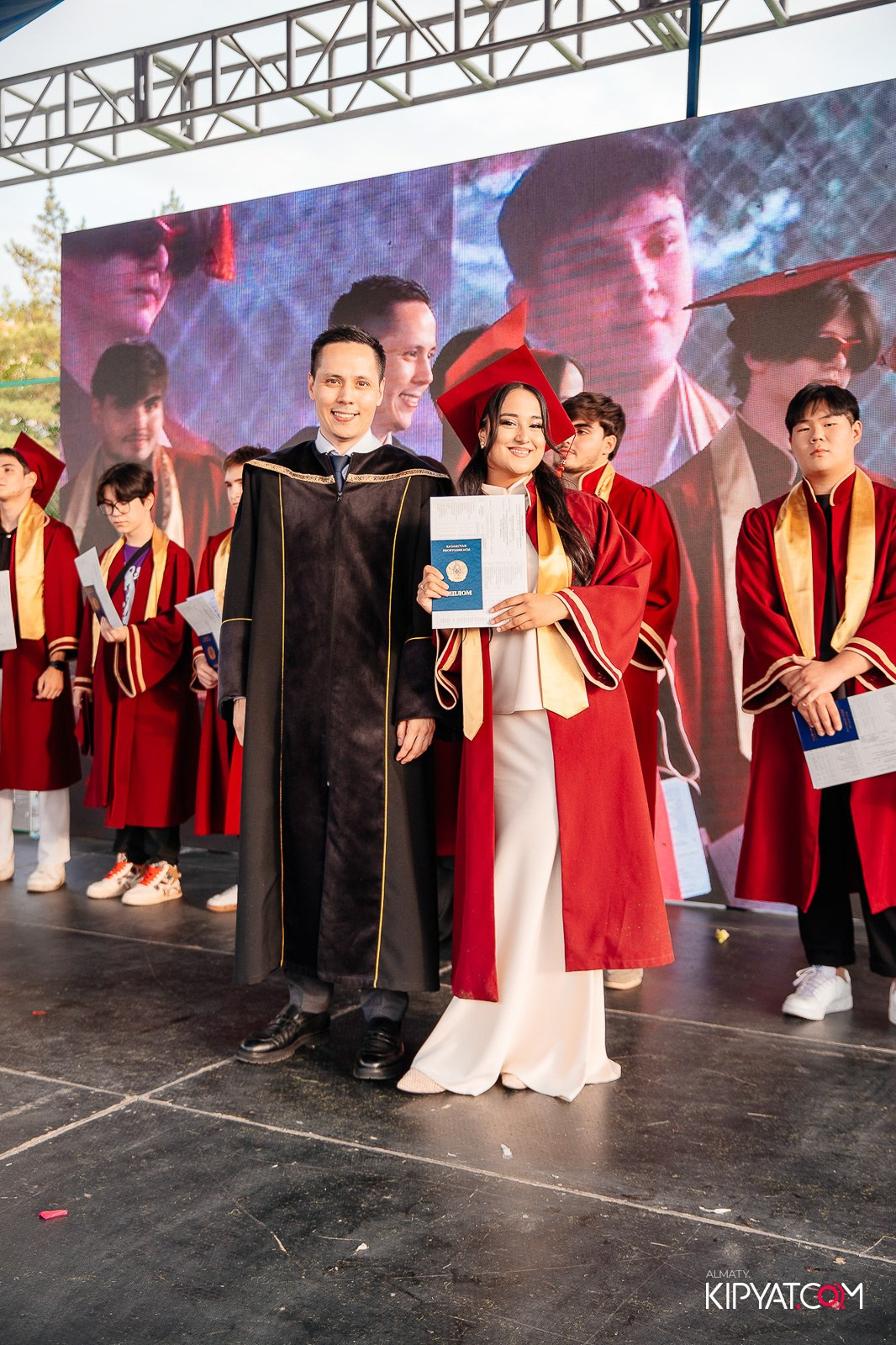 ВРУЧЕНИЕ ДИПЛОМОВ — НАРХОЗ КОЛЛЕДЖ. Part 4. КИПЯТКОМ АЛМАТЫ!