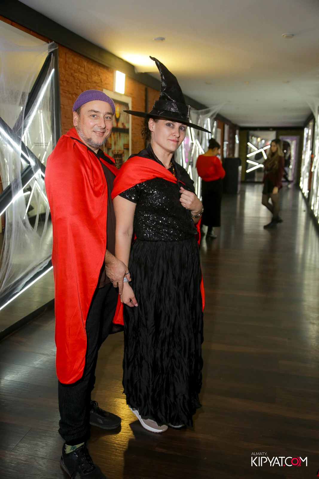 УХО И МЕДВЕДЬ НА САИНА. КИПЯТКОМ АЛМАТЫ!