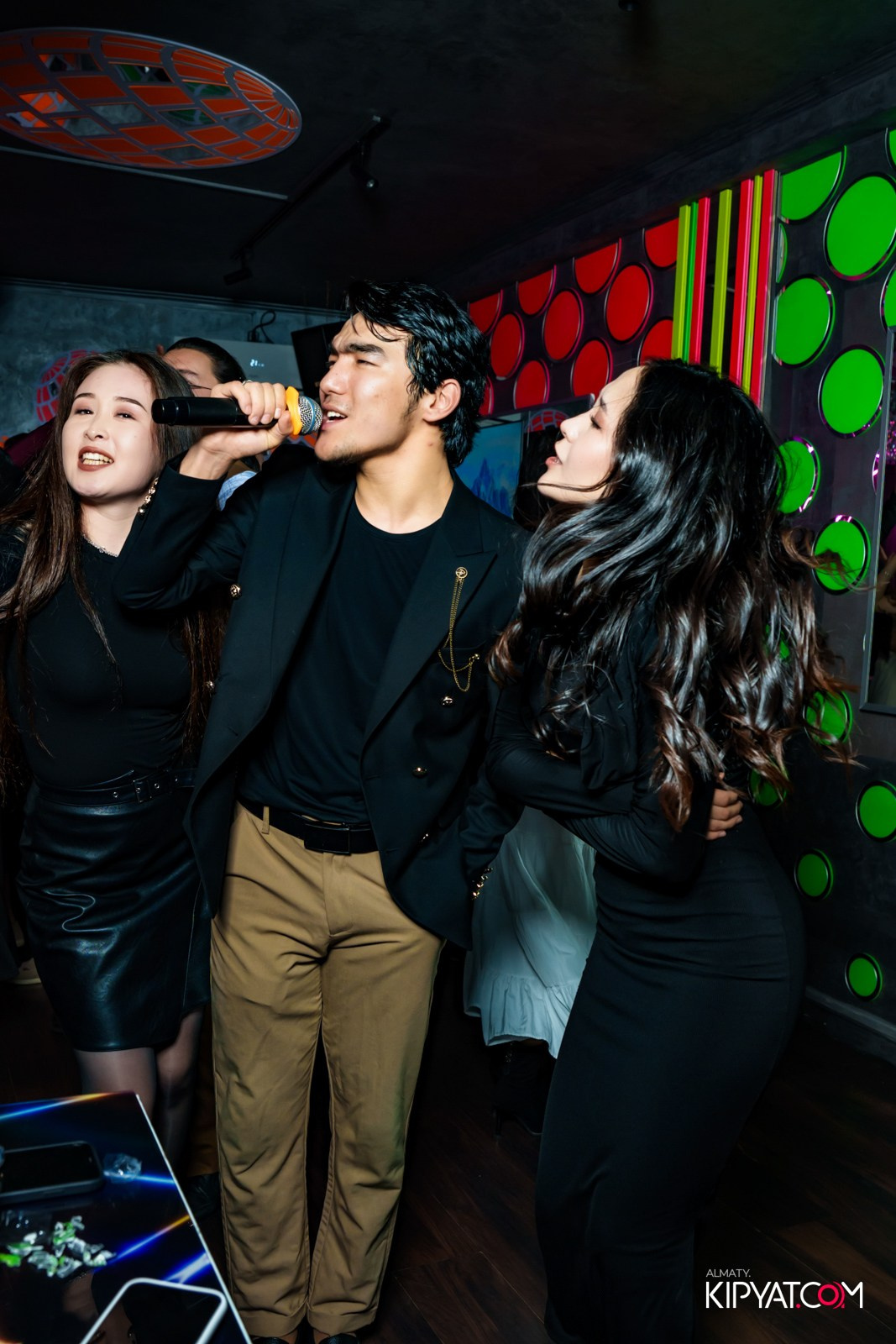 УХО И МЕДВЕДЬ НА САИНА. КИПЯТКОМ АЛМАТЫ!