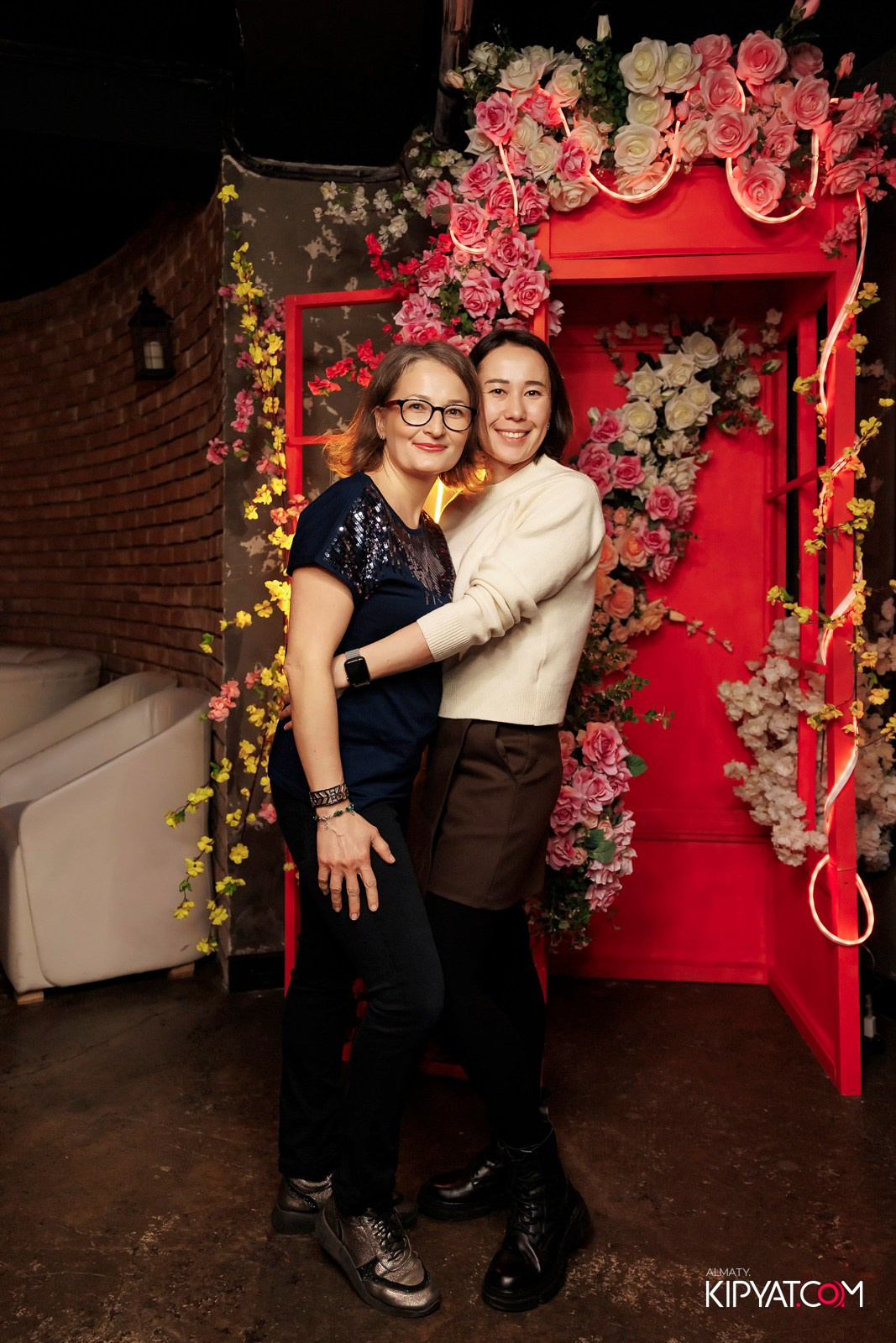 МУЗЫКАЛЬНОЕ ЛОТО В HIT RETRO. КИПЯТКОМ АЛМАТЫ! Фотосъемка мероприятий в Алматы