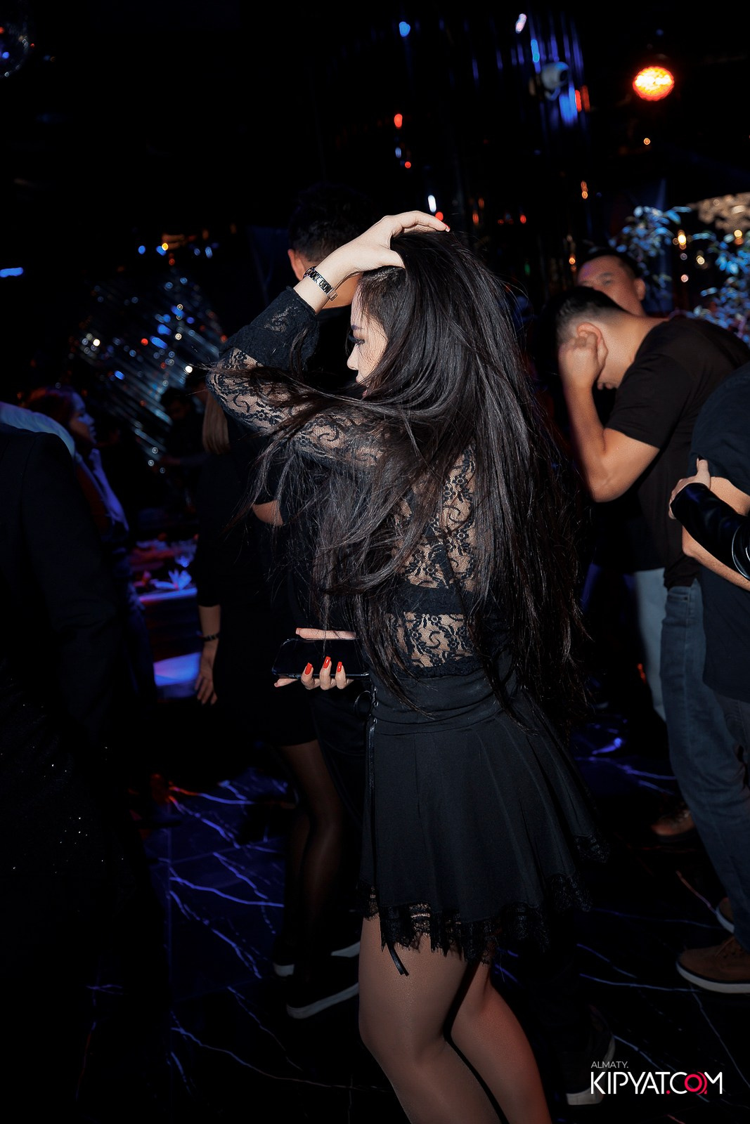 MOOD BAR & KARAOKE. КИПЯТКОМ АЛМАТЫ!