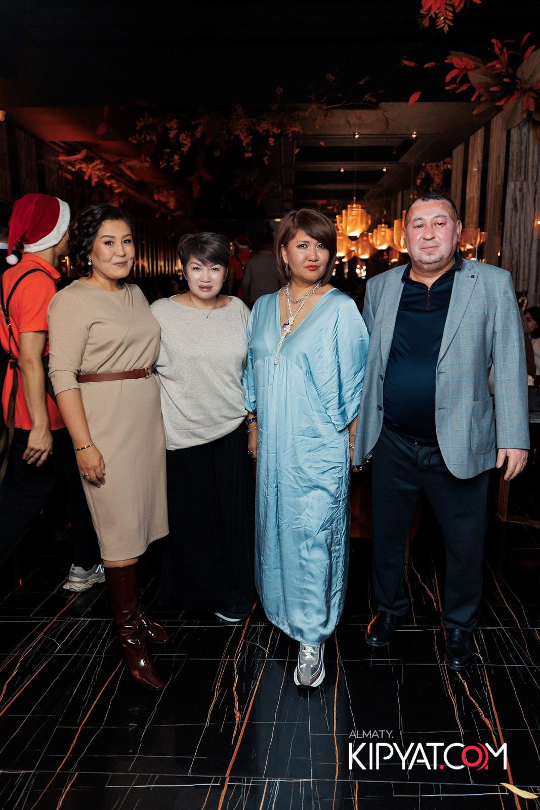 БАР ПАНАЕХАЛИ НА ДОСТЫК. КИПЯТКОМ АЛМАТЫ!