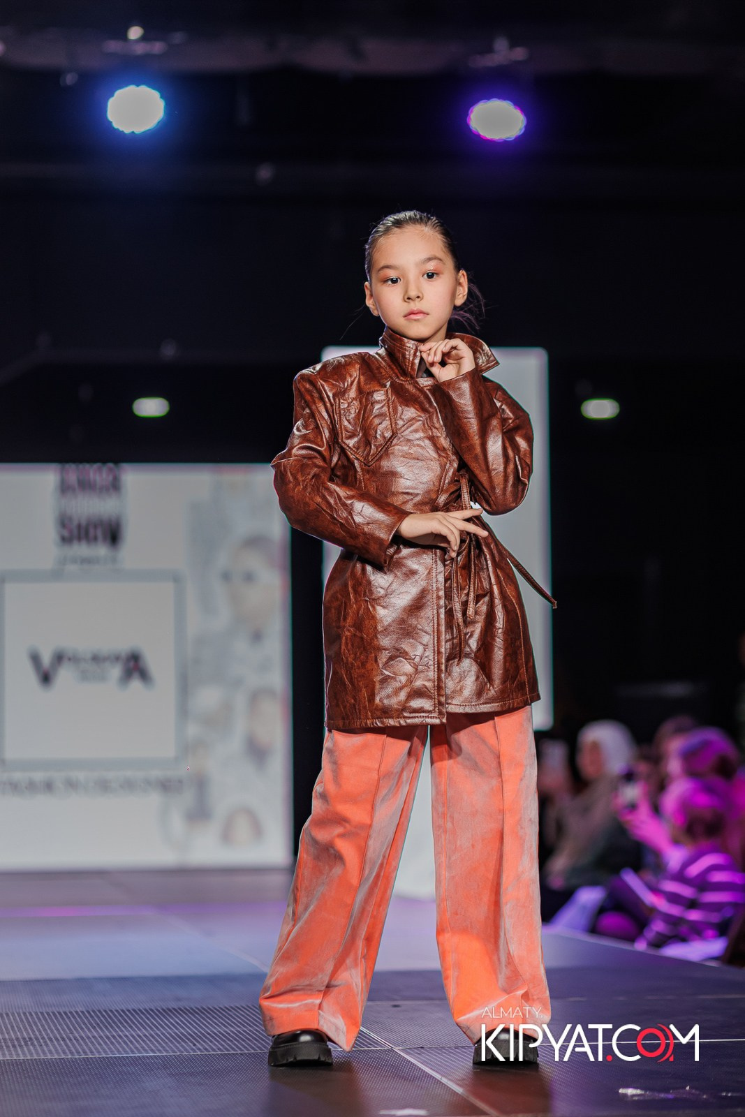 JUNIOR MODELS SHOW В РАМКАХ БЛАГОТВОРИТЕЛЬНОГО ПРОЕКТА МОДА ЗА СЧАСТЬЕ ДЕТЕЙ. КИПЯТКОМ АЛМАТЫ!