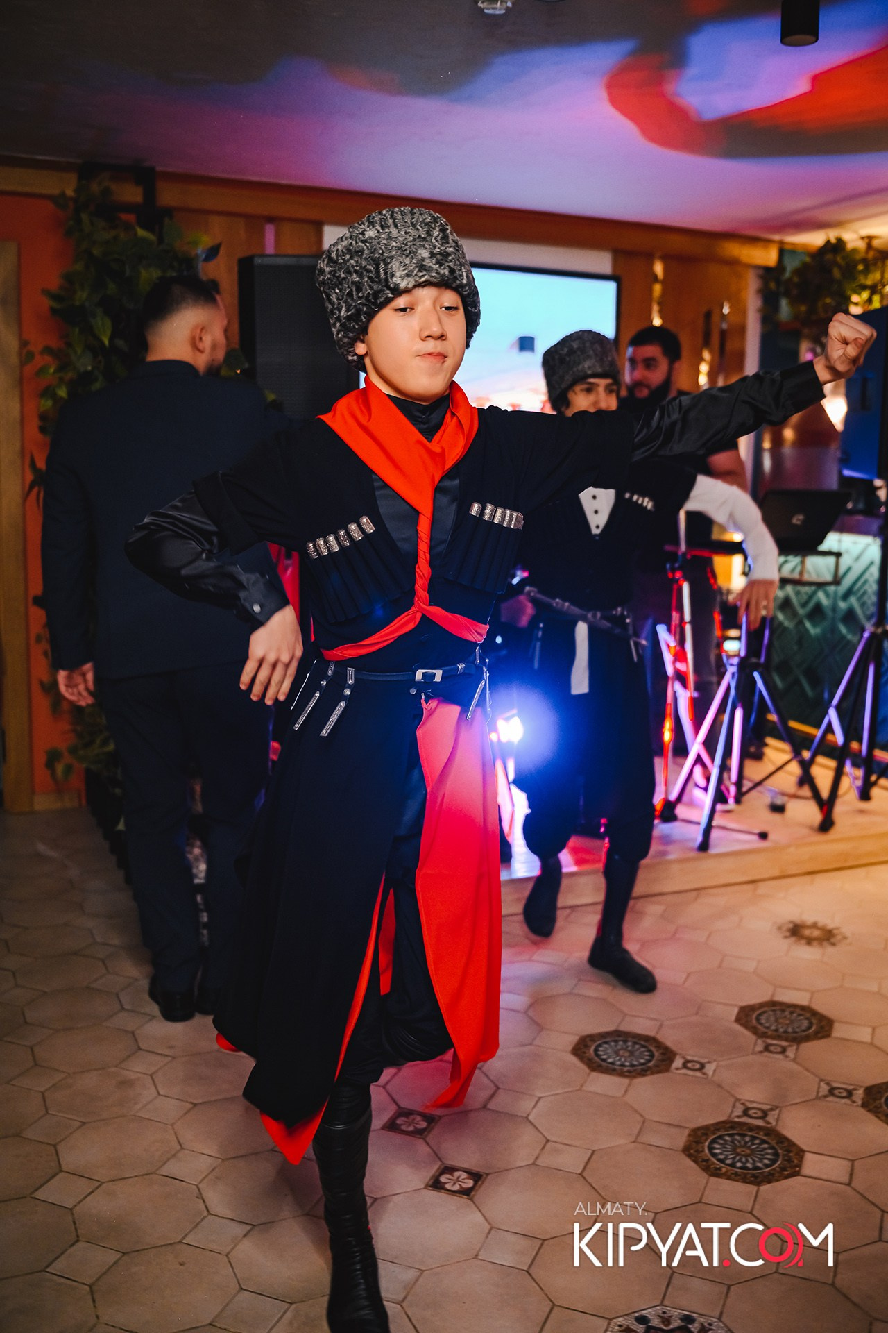 MODI RESTORANCHIK. КИПЯТКОМ АЛМАТЫ!