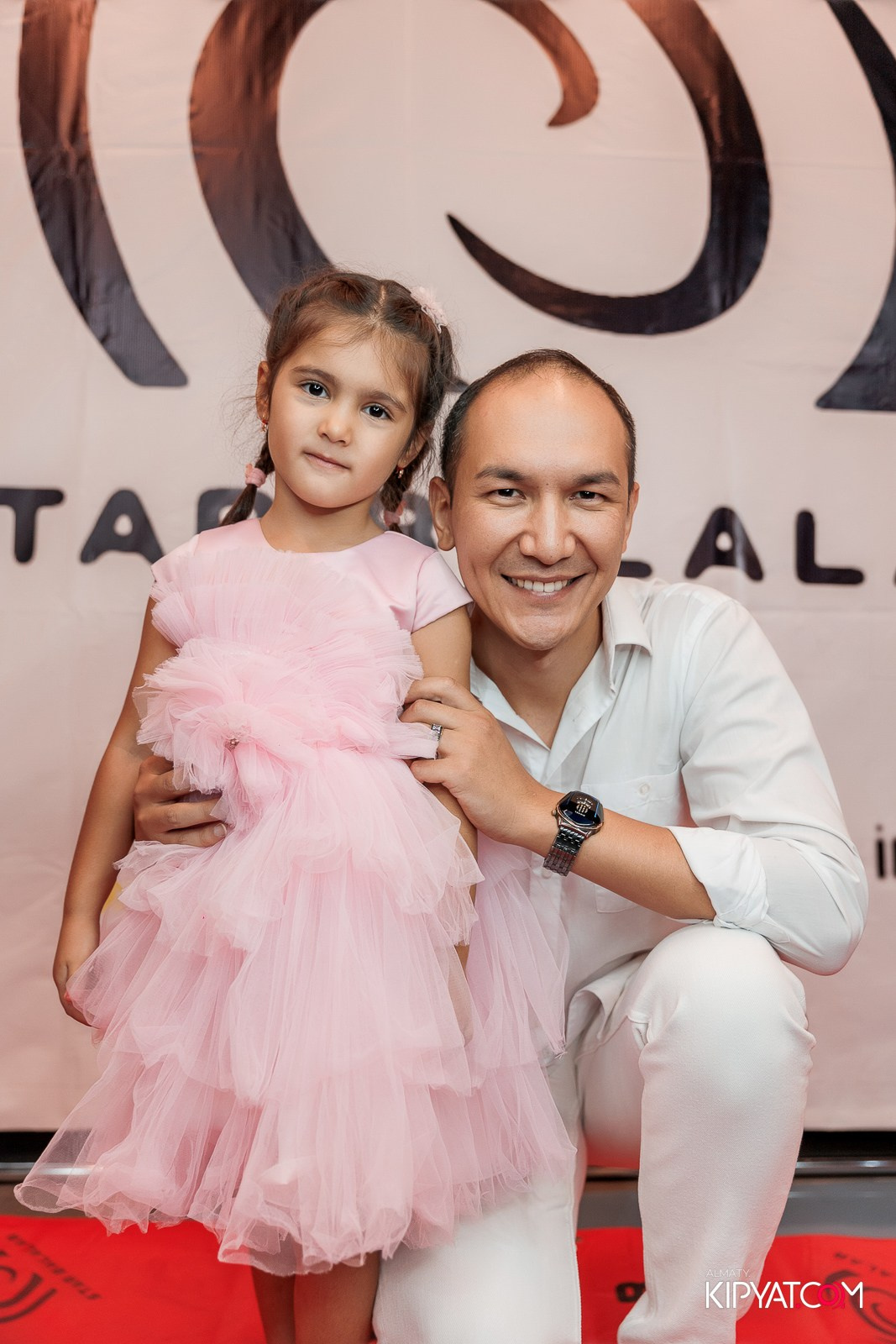 ПРЕЗЕНТАЦИЯ 10 ГРУППЫ КИНОПРОЕКТА STARBALALAR. КИПЯТКОМ АЛМАТЫ!