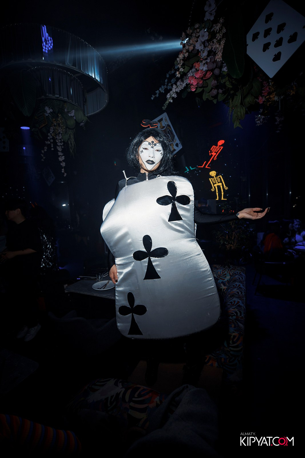 FRIENDS BSR & TERRACE. КИПЯТКОМ АЛМАТЫ!