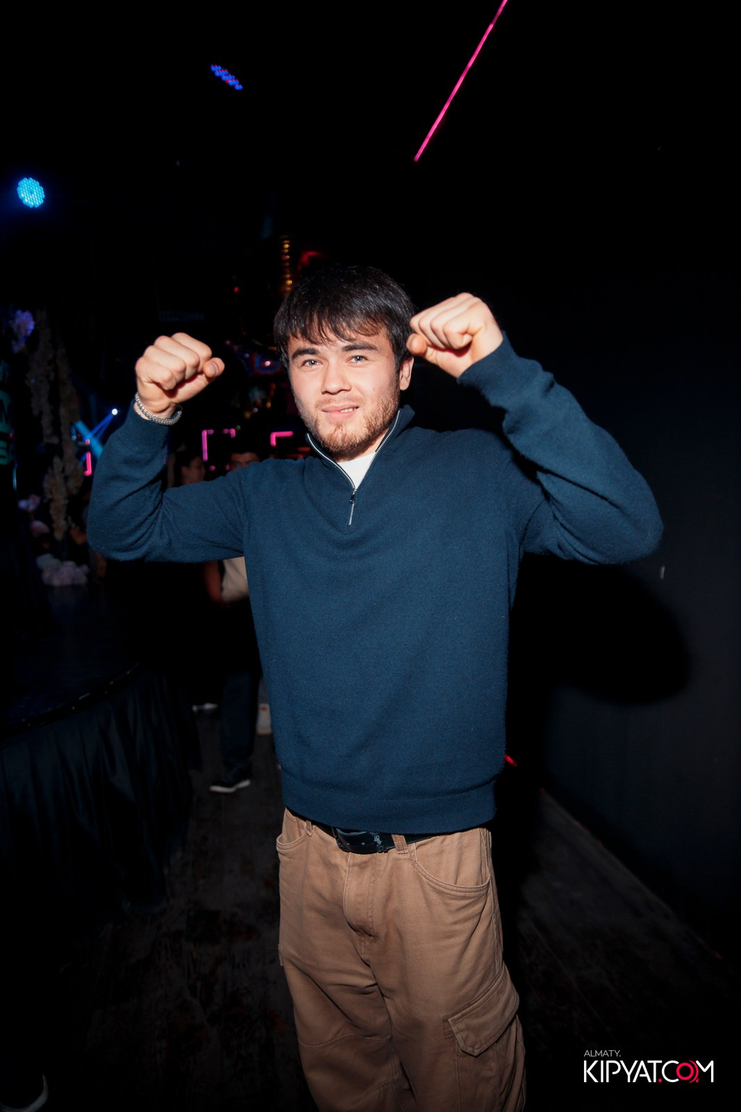 UYAT EMES BAR. КИПЯТКОМ АЛМАТЫ!