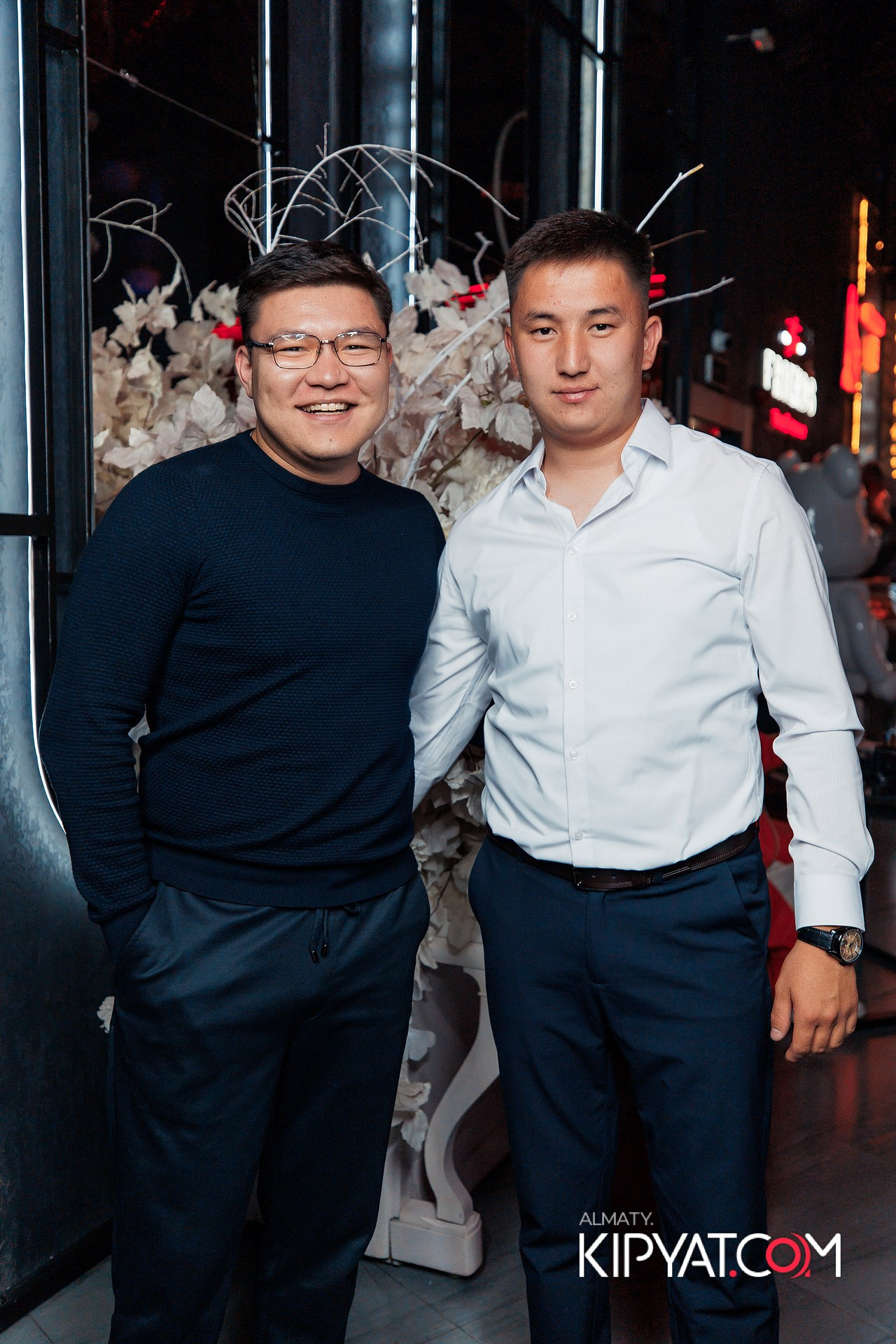 Friends bar & terrace. КИПЯТКОМ АЛМАТЫ! Фотосъемка мероприятий в Алматы