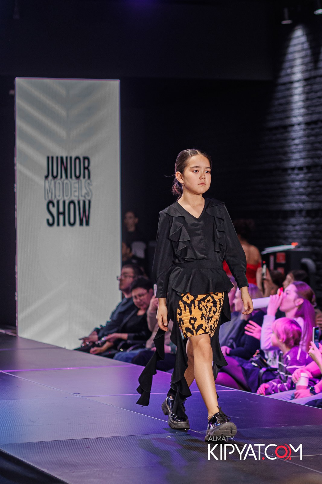 JUNIOR MODELS SHOW В РАМКАХ БЛАГОТВОРИТЕЛЬНОГО ПРОЕКТА МОДА ЗА СЧАСТЬЕ ДЕТЕЙ. КИПЯТКОМ АЛМАТЫ!