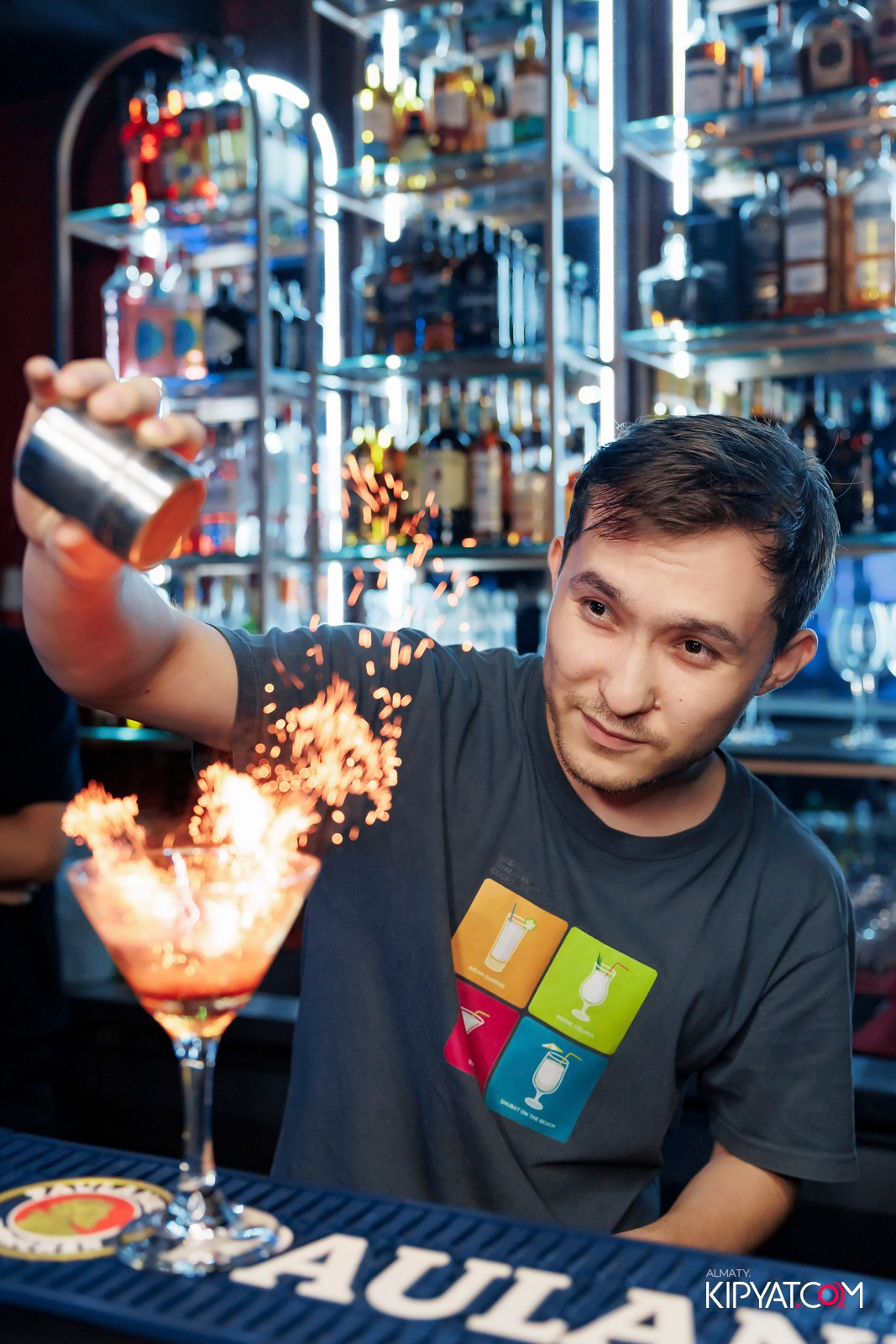 ЗАЯ, НА БИС. КИПЯТКОМ АЛМАТЫ!