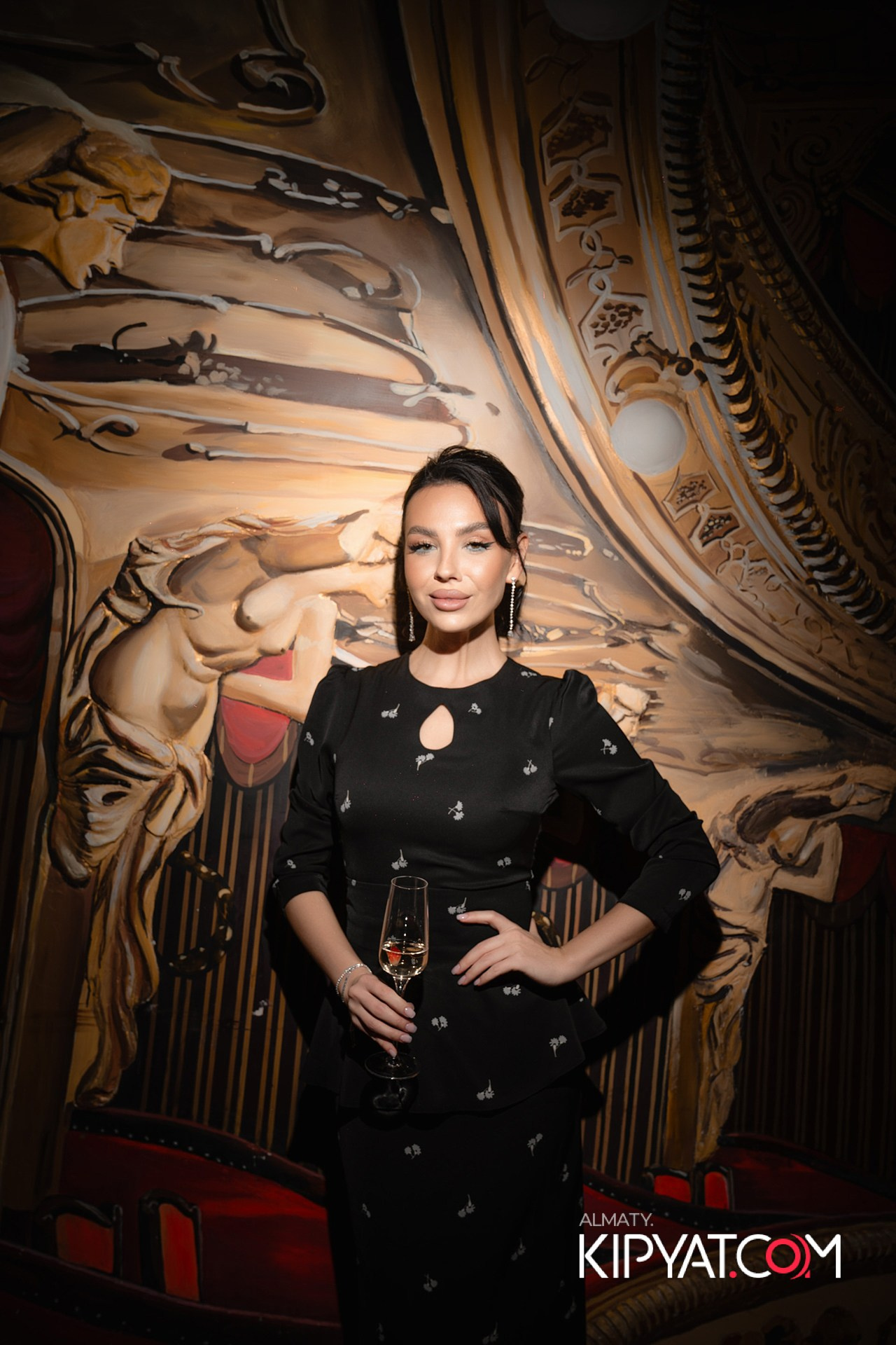 THE THEATER. КИПЯТКОМ АЛМАТЫ!