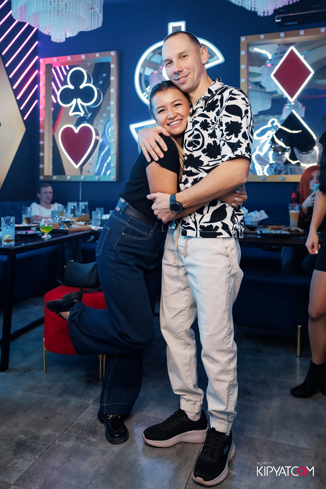 ЗАЯ, НА БИС. КИПЯТКОМ АЛМАТЫ!