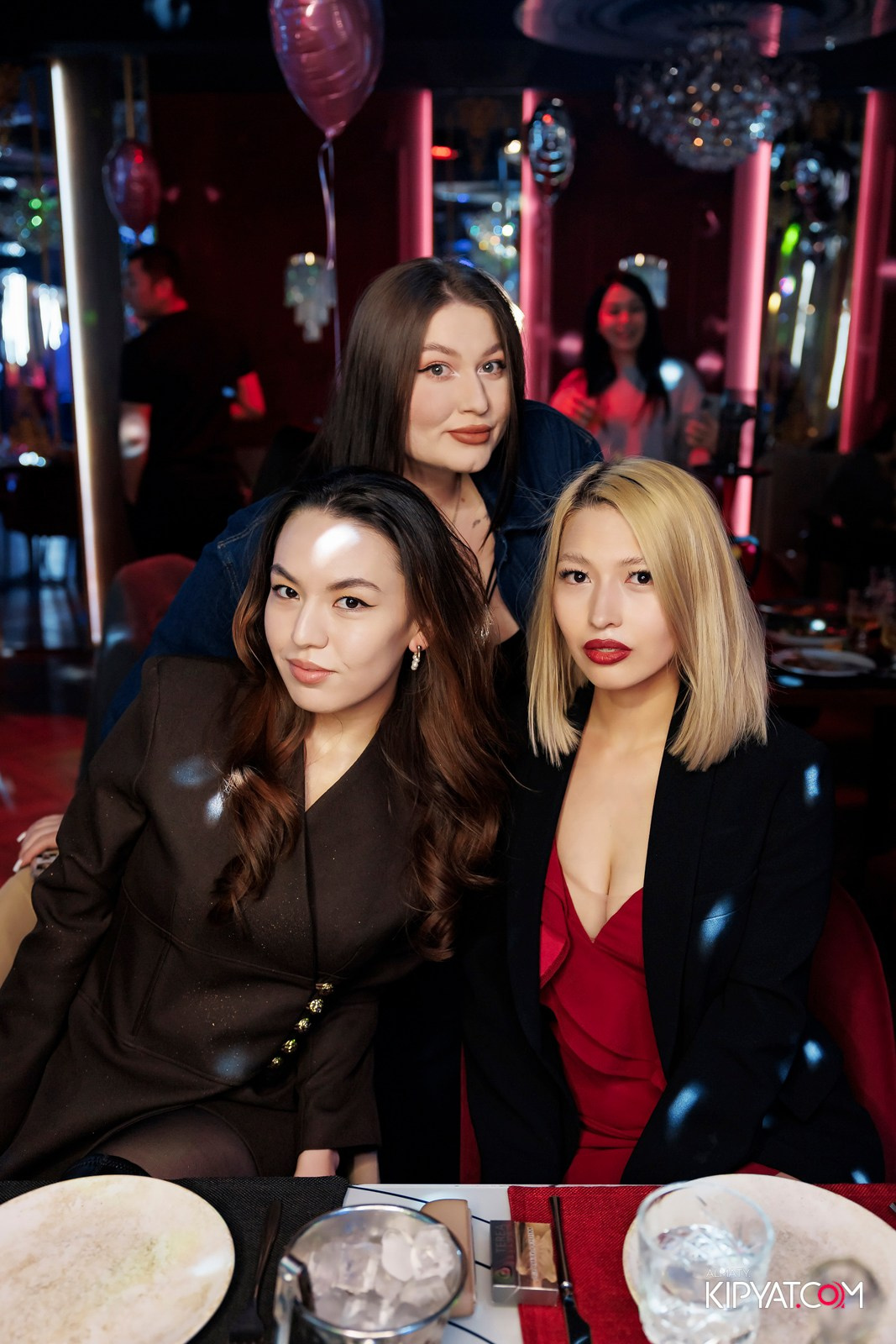 ЗАЯ, НА БИС. КИПЯТКОМ АЛМАТЫ! Фотосъемка мероприятий в Алматы