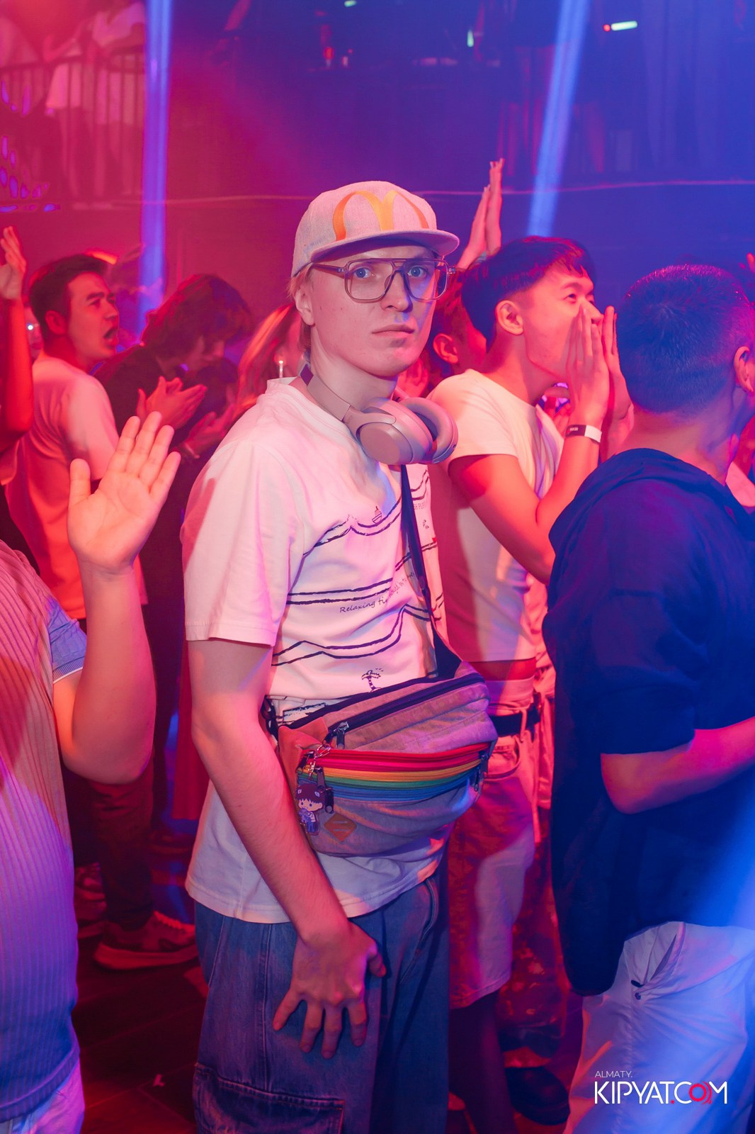 НОЧНОЙ КЛУБ ICON. КИПЯТКОМ АЛМАТЫ!