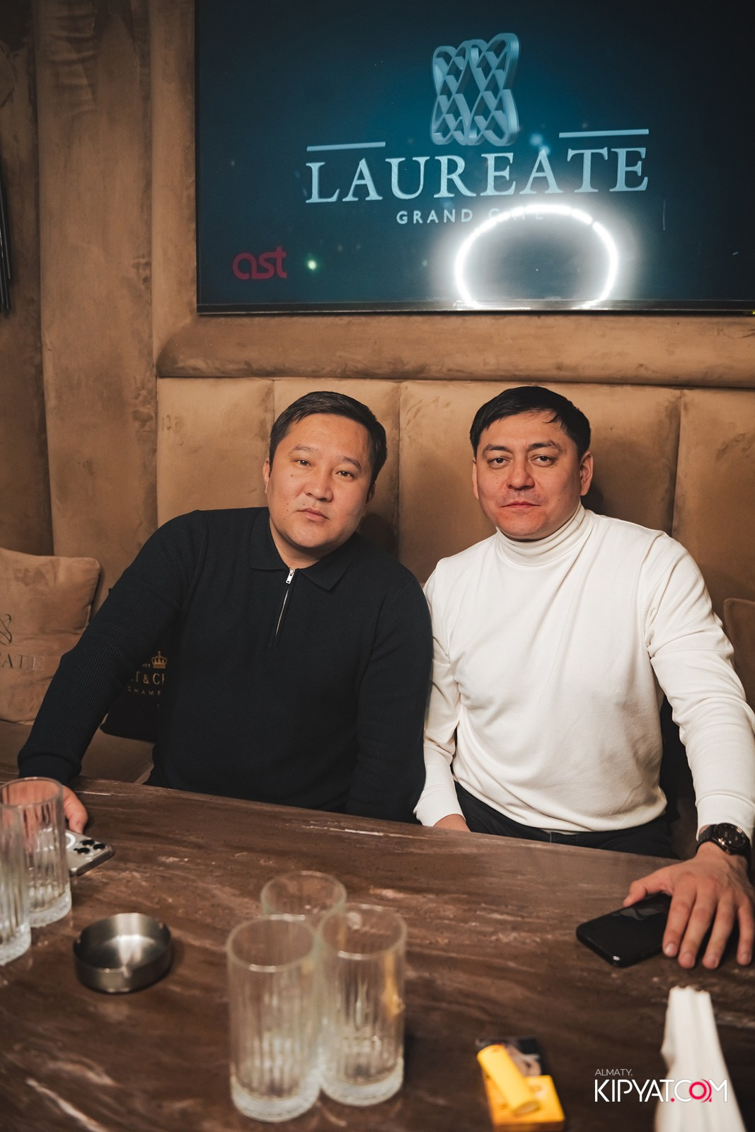LAUREATE GRANDE CAFE. КИПЯТКОМ АЛМАТЫ!