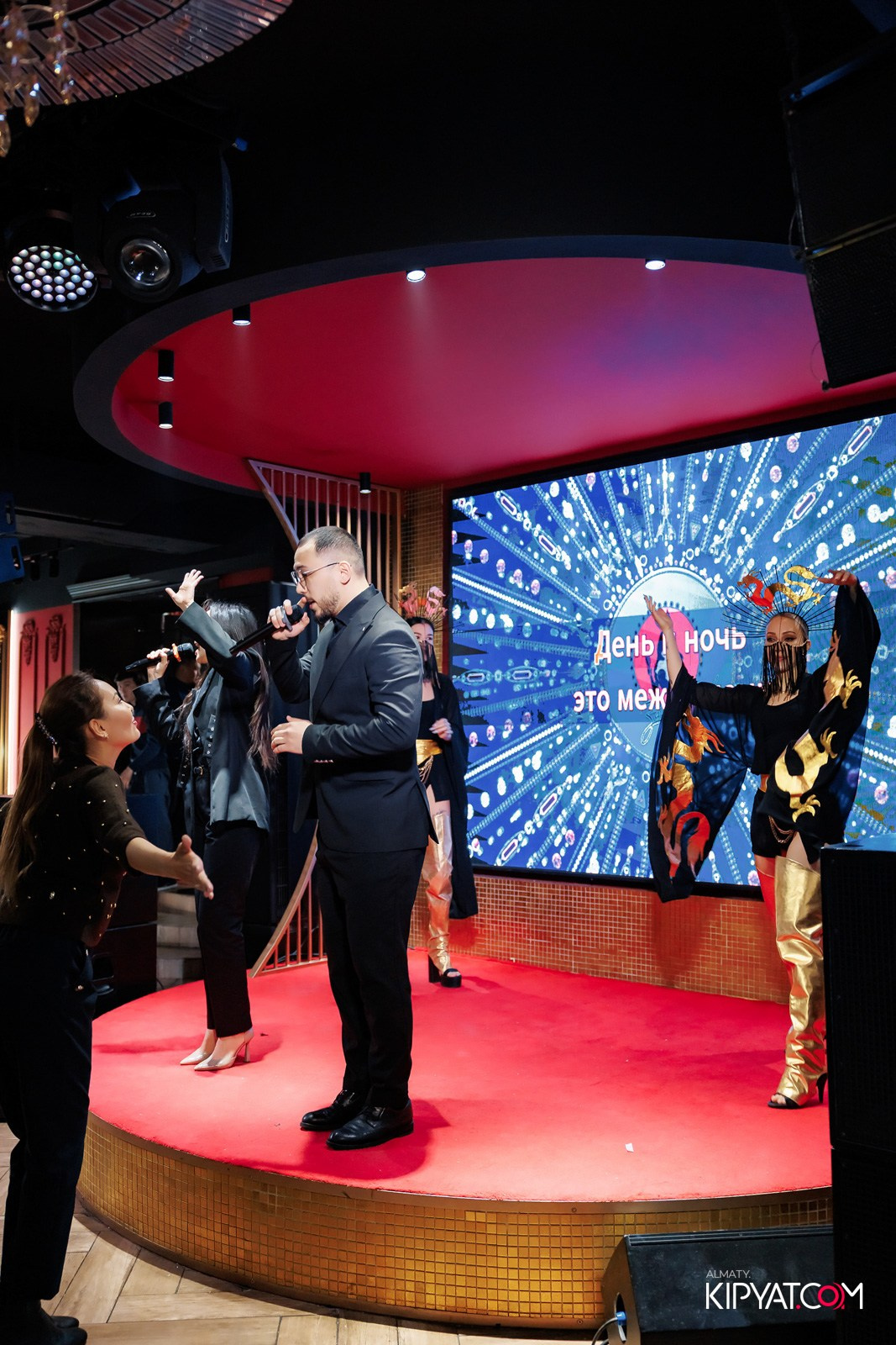 ЗАЯ, НА БИС. КИПЯТКОМ АЛМАТЫ!