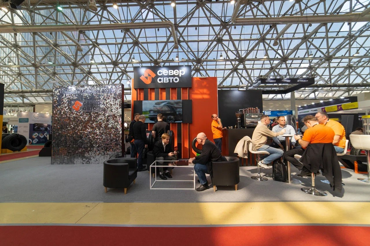 Выставочные стенды. Профессиональный портретный фотограф в Москве Владимир Глаголев