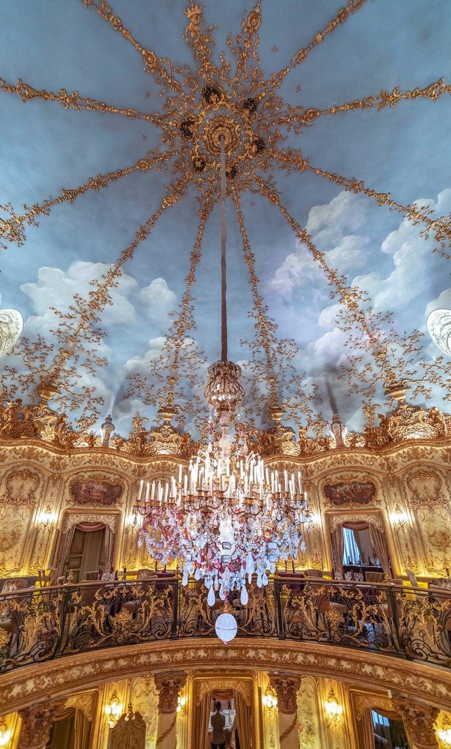 Look up — personal project of photographer Vadim Sherbakov. Vadim Sherbakov Portfolio