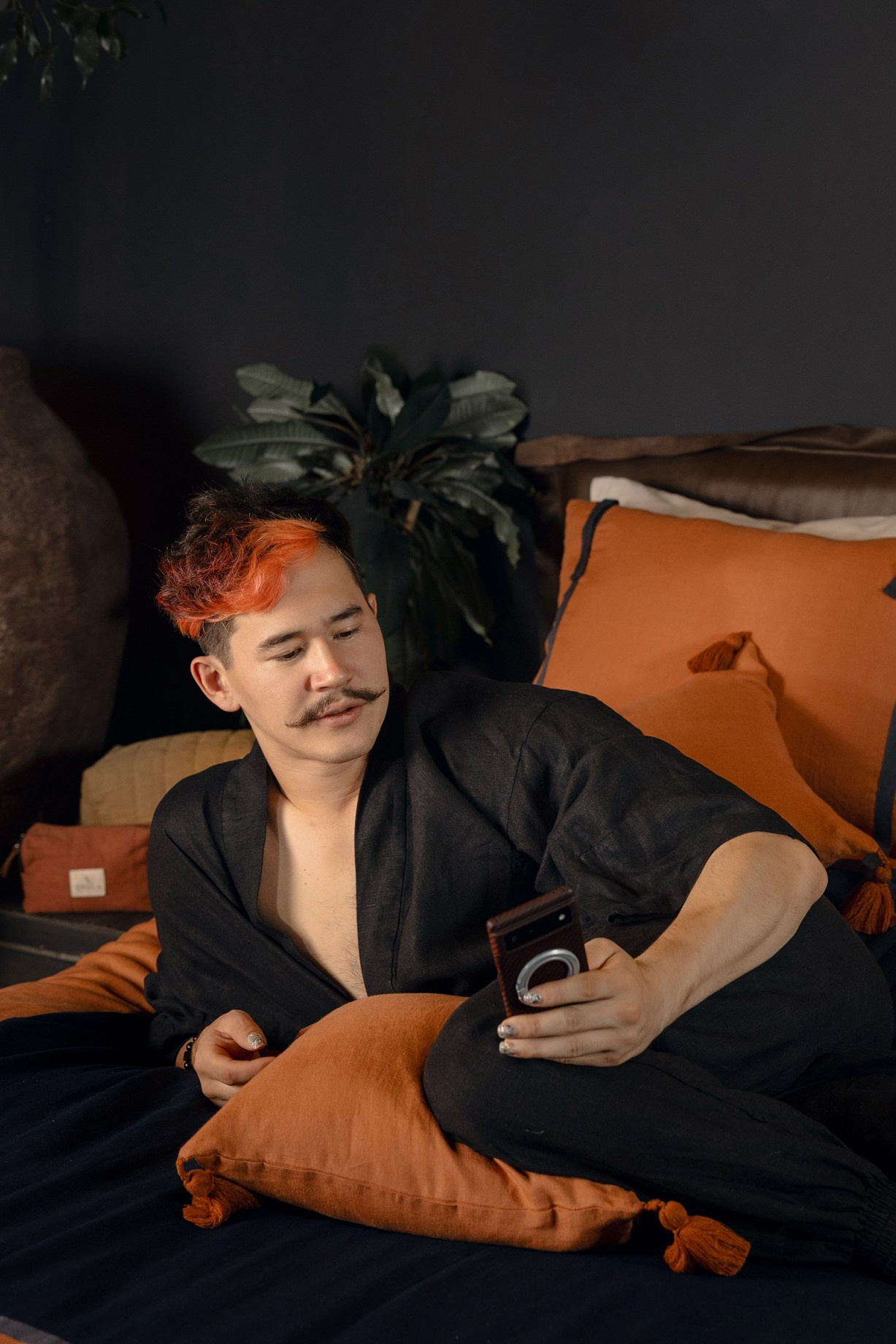 Услуги рекламного фотографа в Санкт-Петербурге: интерьерная съемка текстиля в уютном домашнем стиле