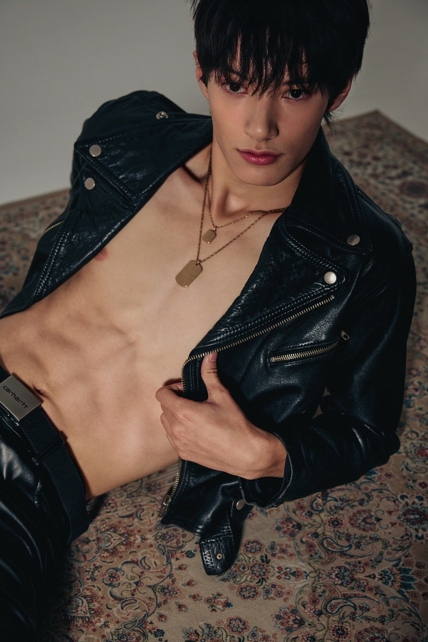 Benjamin. Axis model management