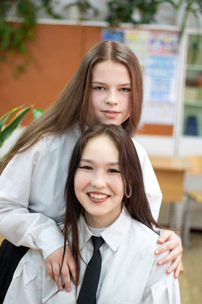 Школьники в студии. Фотограф Бурятия. Печать фотокниг