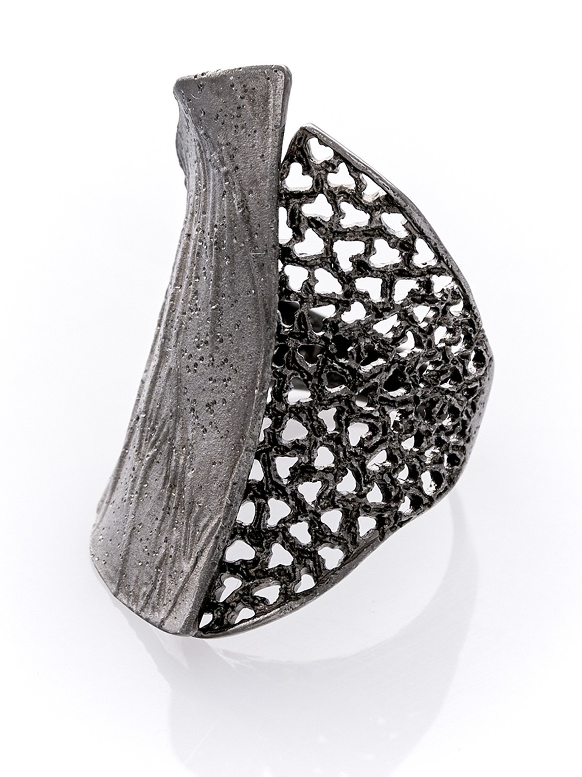 Ювелирные изделия. Каталожный предметный фотограф