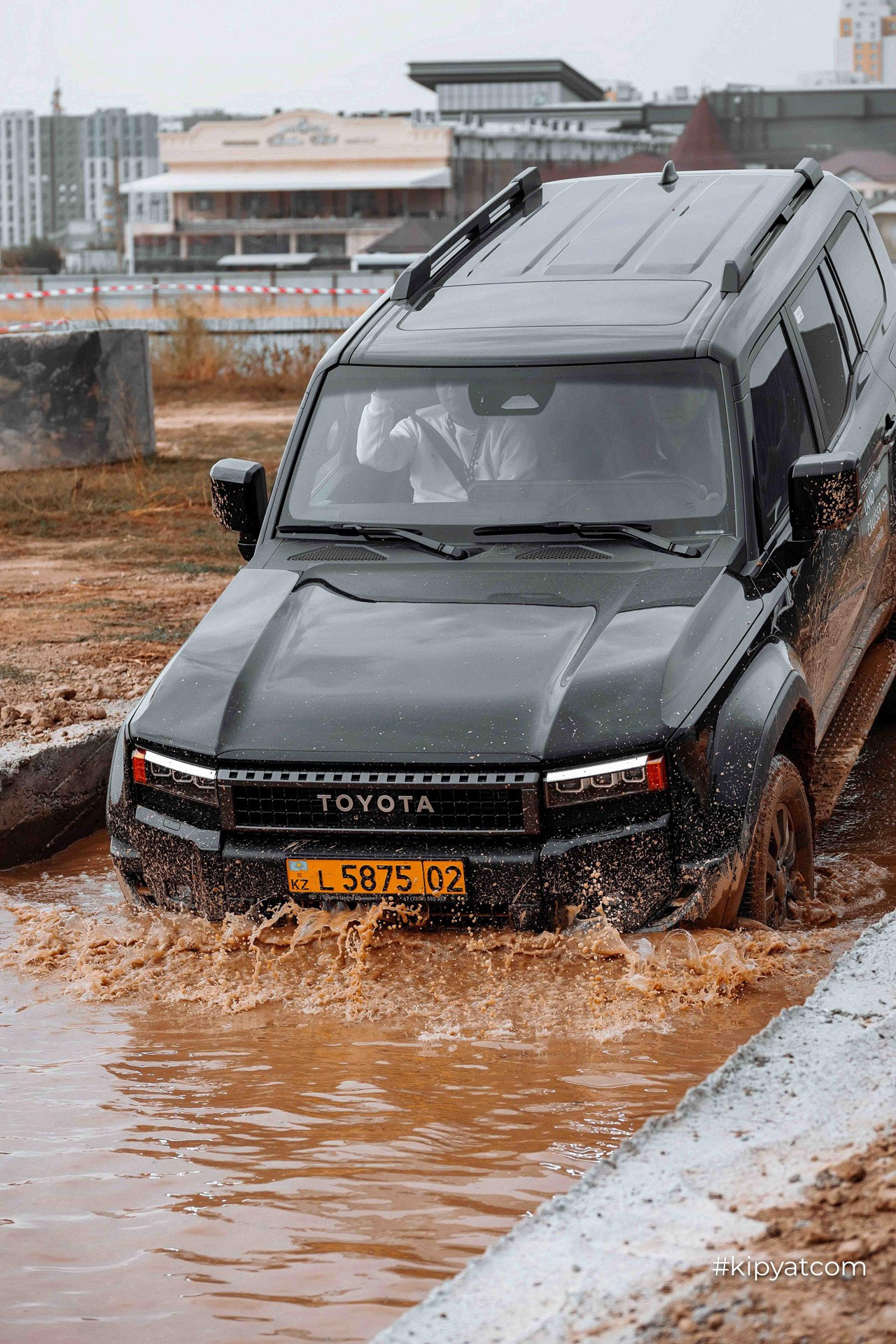 Test Drive TOYOTA CAMRY 80