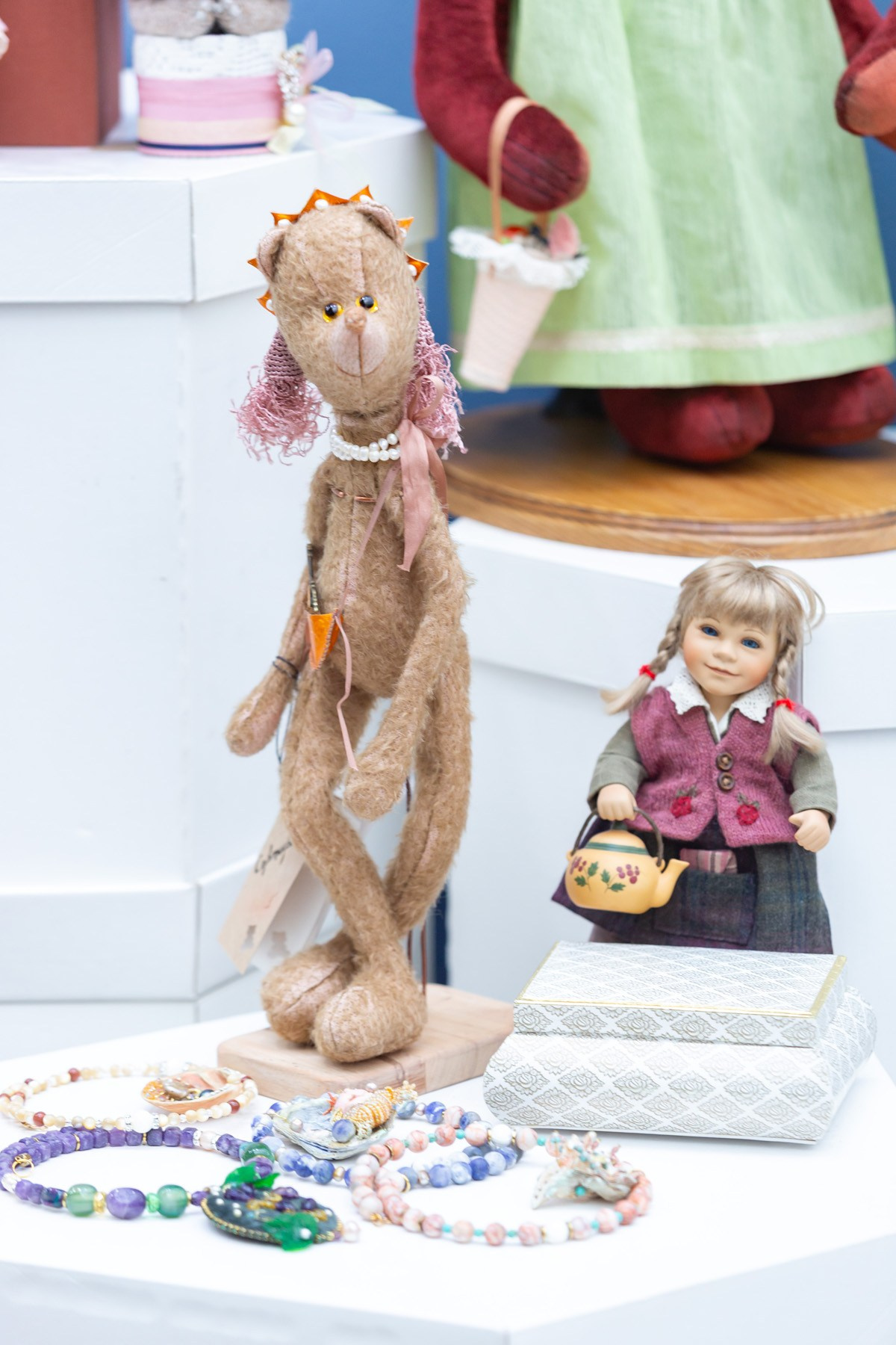 Международная выставка «Искусство куклы 2025», Москва, Гостиный двор, 9–12 октября 2025 г. Портретные фотографы в Москве — Анна и Алексей Бородины