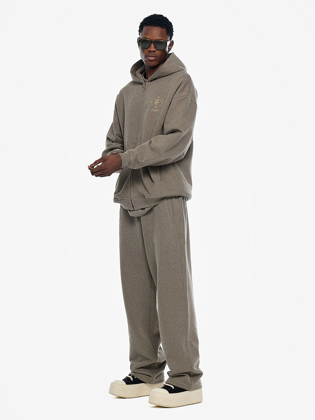 FRHT Shades SS'25. Фотограф для брендов