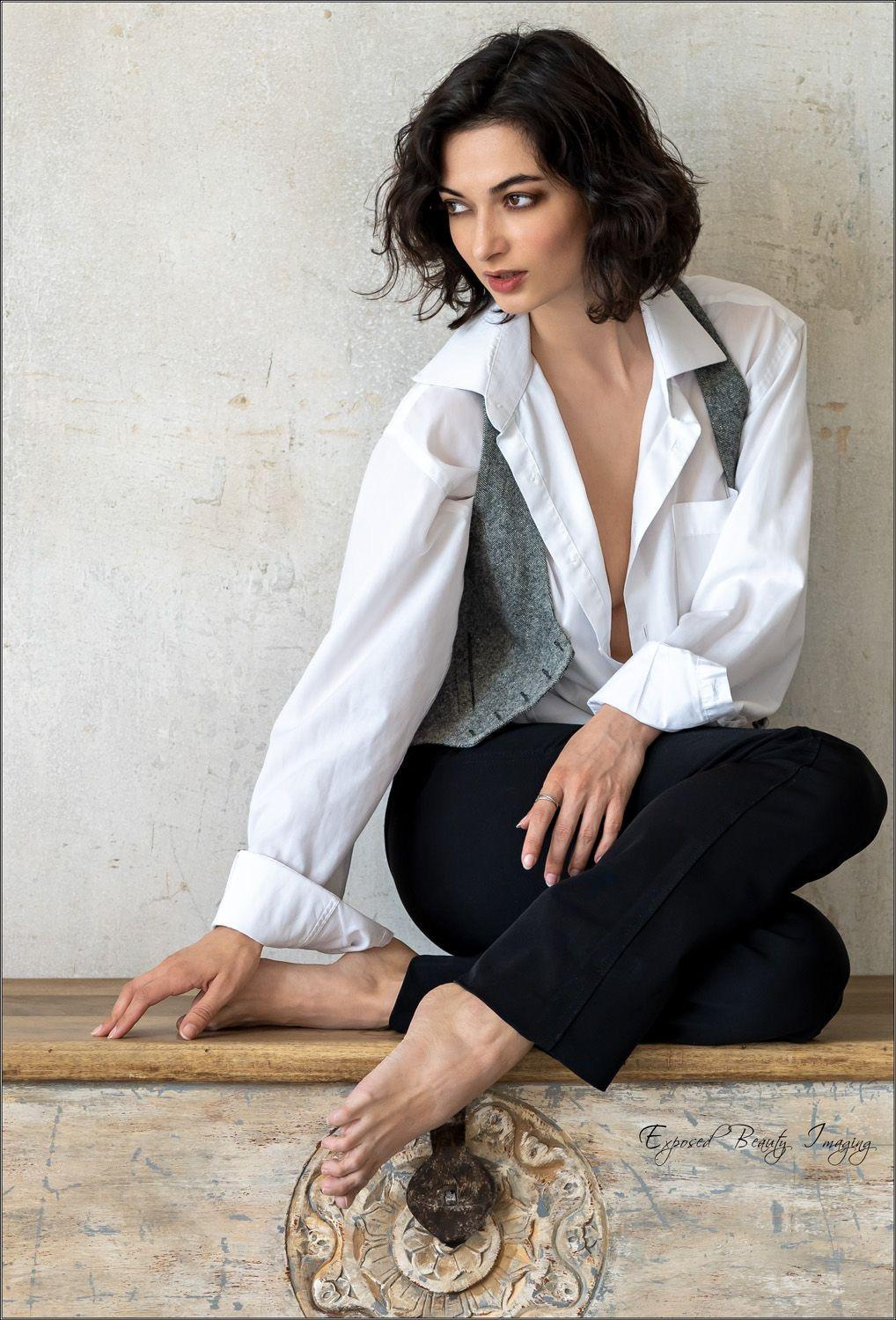 Remoteportfolio. Official website of the international art model Naya