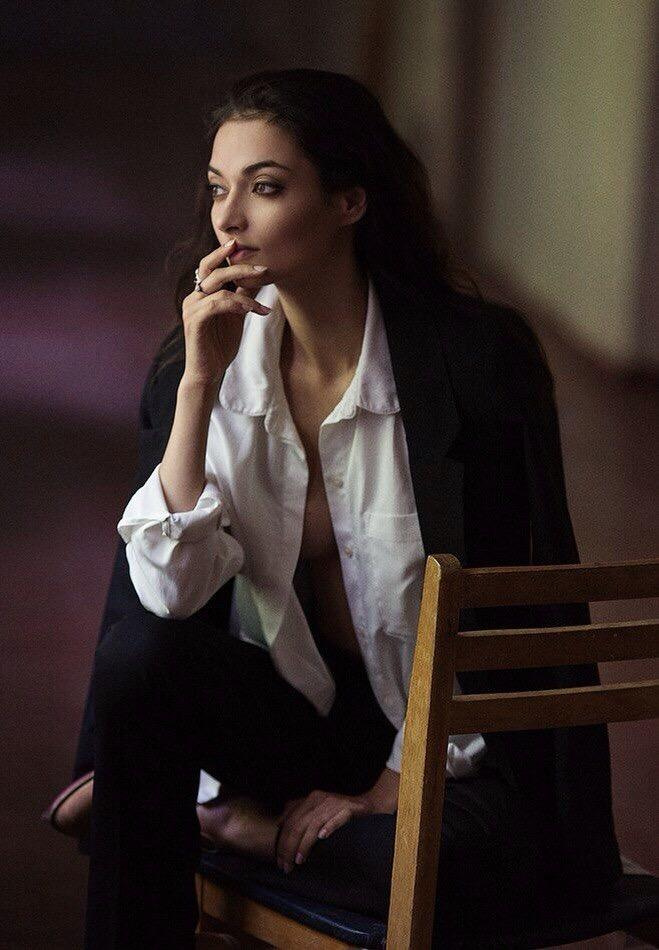 Portrait, fashion, boudoir, fine art. Official website of the international art model Naya