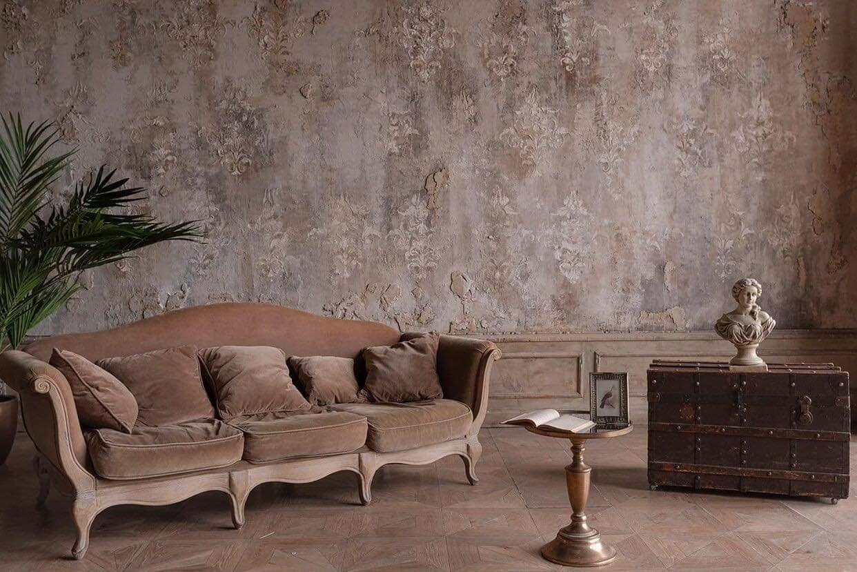 Location 3. Official website of the international art model Naya