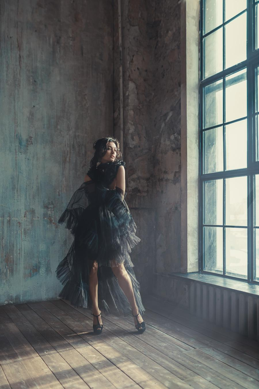 Remote shoots. Official website of the international art model Naya