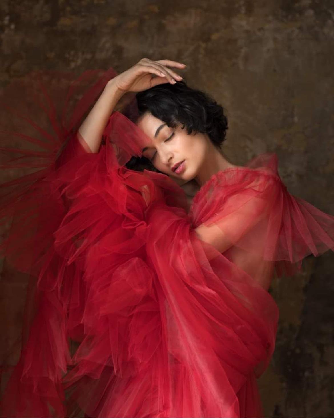 Portrait, fashion, boudoir, fine art. Official website of the international art model Naya