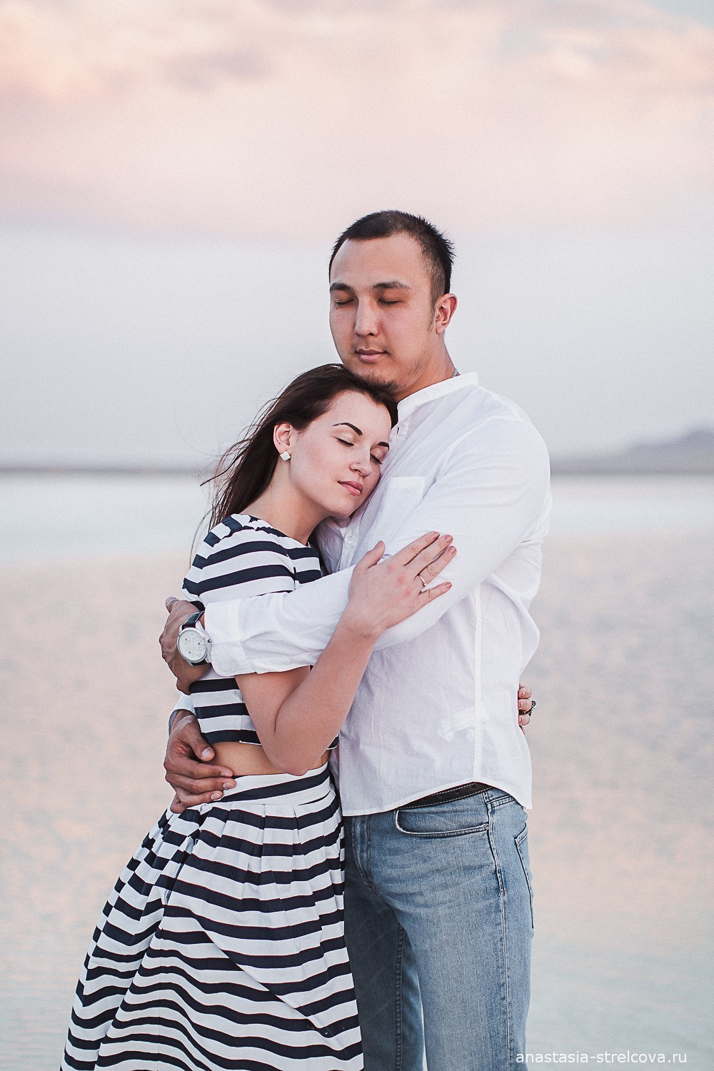 Главная - Ирина и Ержан прогулка для двоих - Свадебный фотограф Москва Балашиха Анастасия Стрельцова 