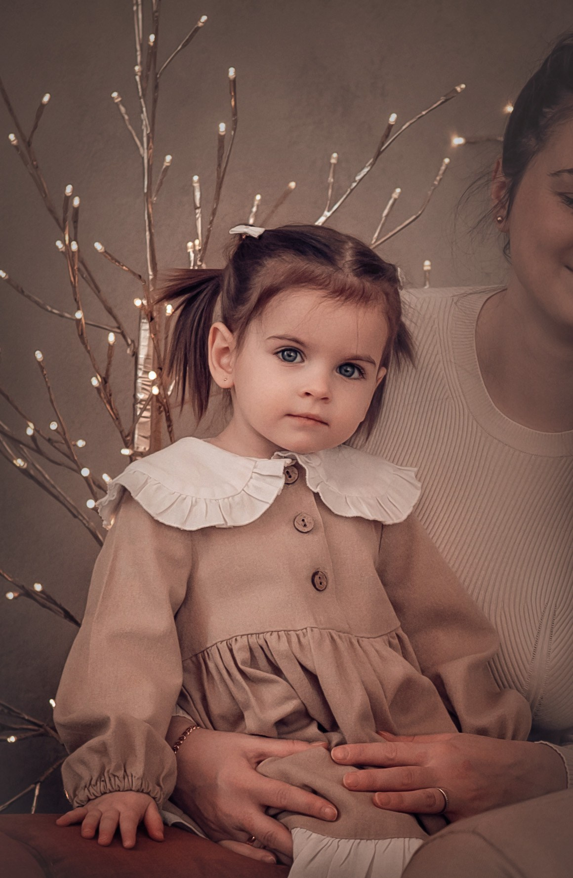 Виктория, Александр, Ванюша и Ариша. Фотографы крещения/венчания  Красноярск Татьяна и Вячеслав Переваловы