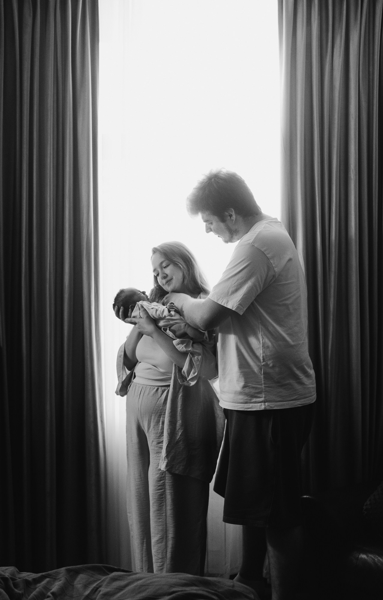 Тимофей в кругу семьи. Семейный, ньюборн фотограф, фотограф на роды в Москве, Виктория Тюльдюкова