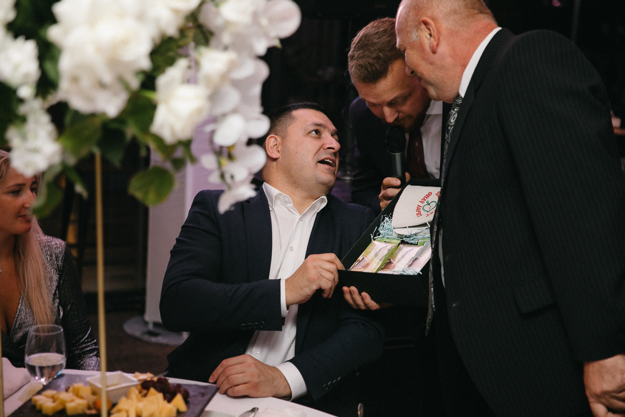 Свадьба Дмитрия и Ирины 9 августа 2019 года. Ведущий на свадьбу, корпоратив и юбилей в Москве Сергей Рябинин